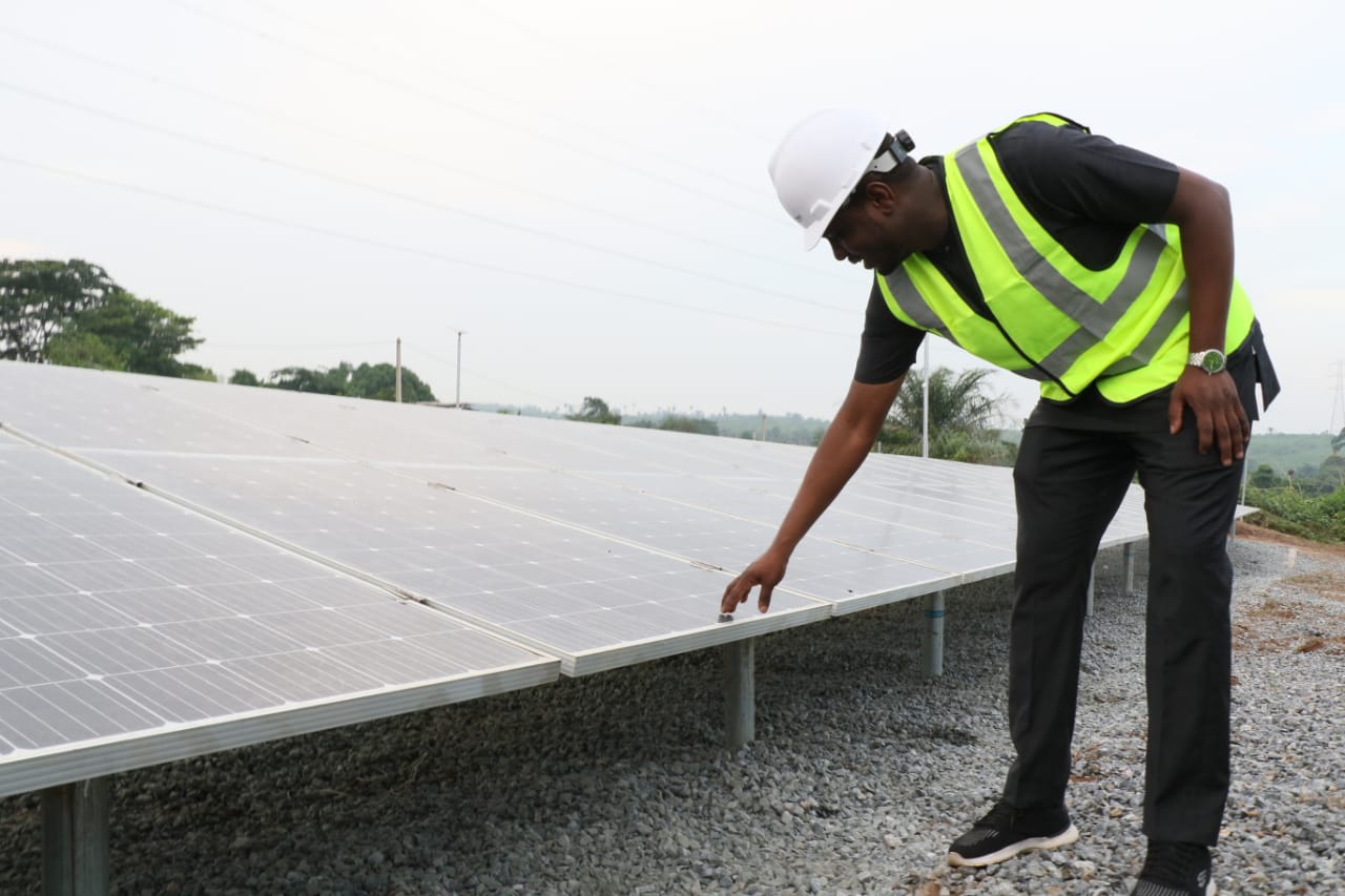 Ogun Farm Village Empowered with 100-kilowatt Mini Solar Grid by FG ...
