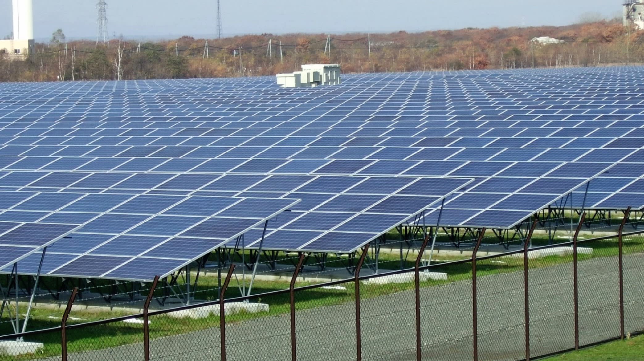 FG provides Solar Power Alternative to Nigerians amidst Fuel Subsidy Removal.