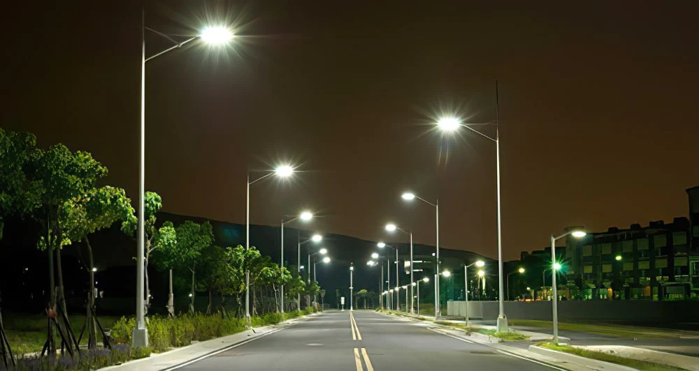 Solar-Powered Street Lighting: Embracing a Pay-as-You-Go Solution